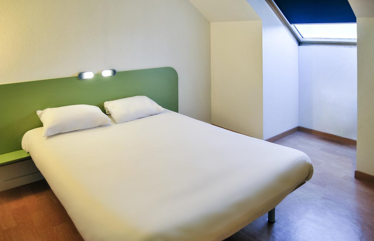 Hotel Ibis Budget Lyon Sud Saint-Fons A7 Ngoại thất bức ảnh