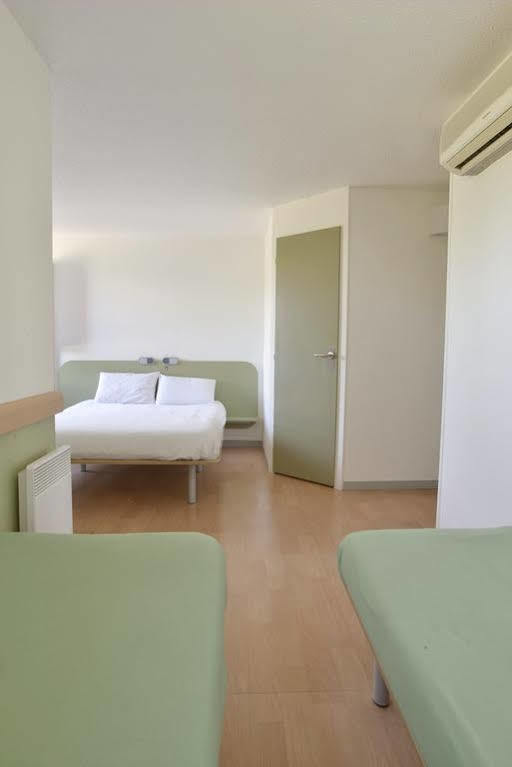 Hotel Ibis Budget Lyon Sud Saint-Fons A7 Ngoại thất bức ảnh